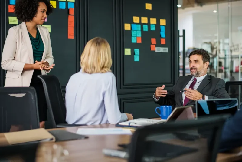 business people meeting 1 e1780997718816